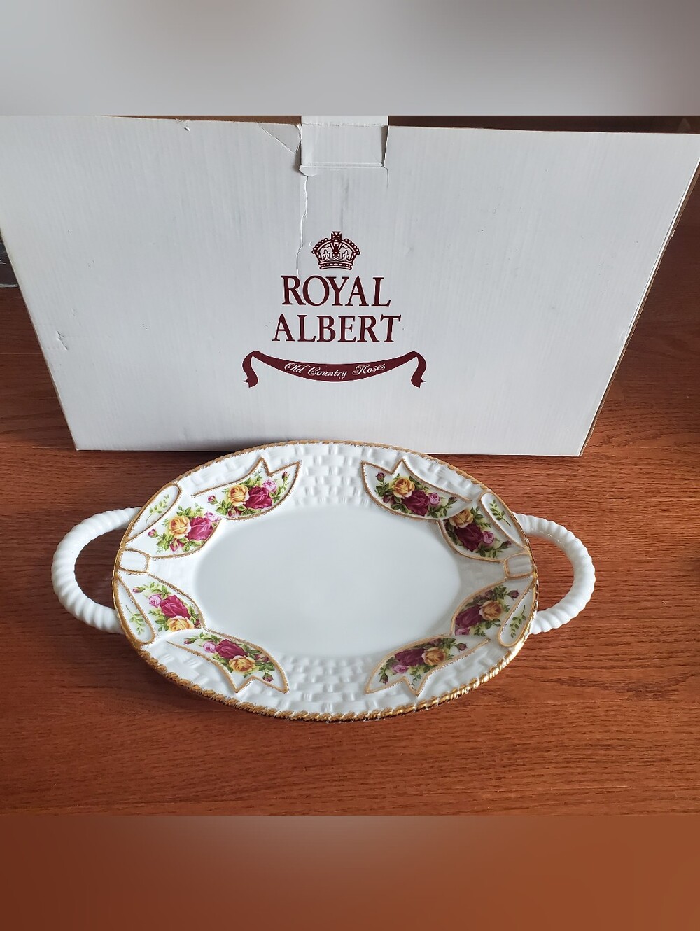 Royal Albert Old Country Roses Oval Tray Handles Basketweave 12"x9" New